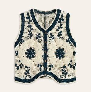 NWT Commense Cream and Blue Boho Chic Crochet Knit Button Down Vest
